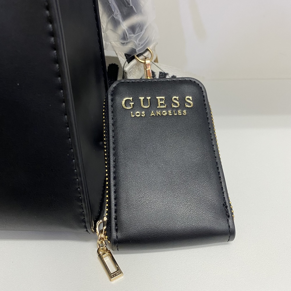 Cartera Guess Caracara Tote mediana - Imagen 6