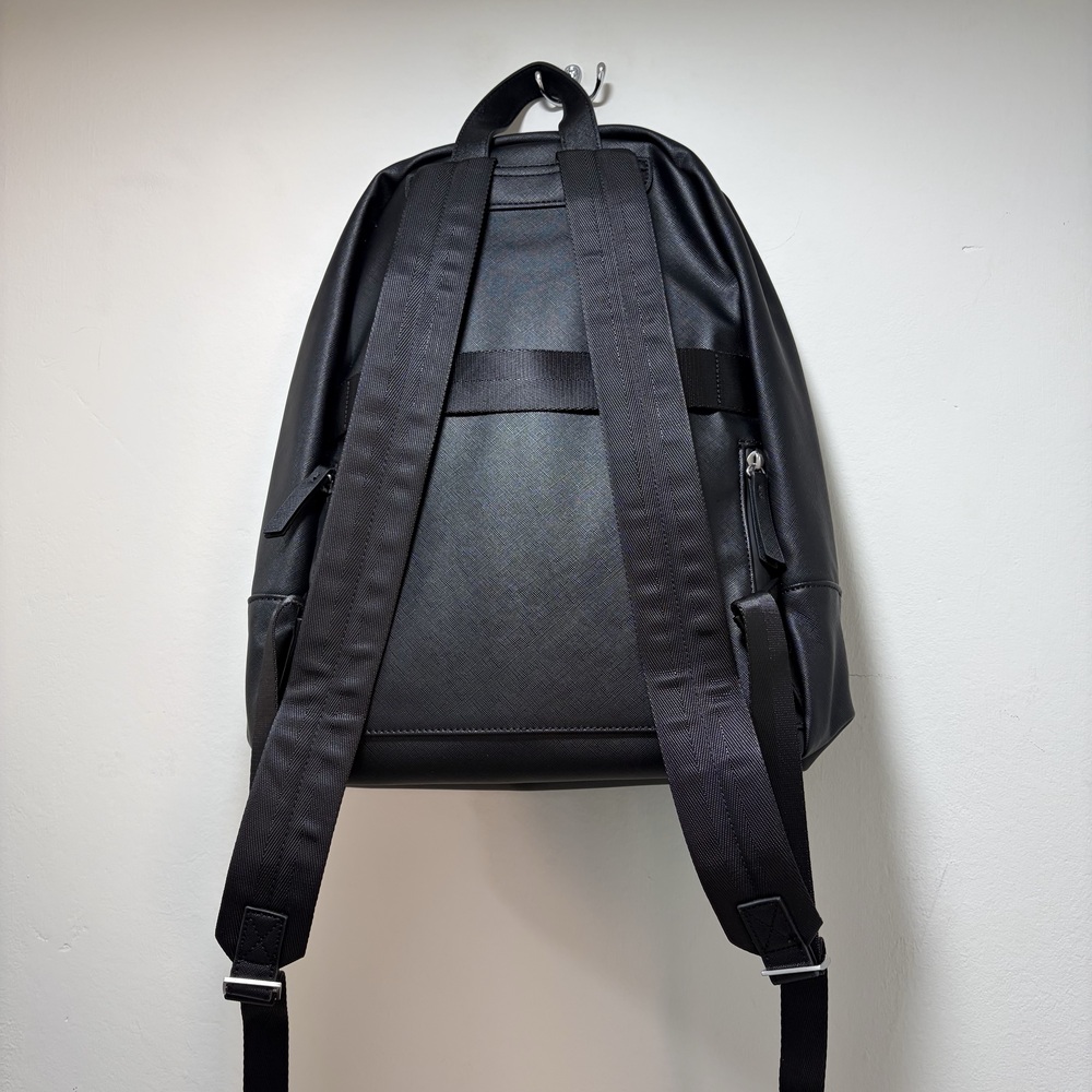 Mochila Guess Milano Saffiano negro Hombre - Imagen 2